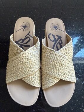 OTBT Women's Woven Crossover Slide Sandals in Natural